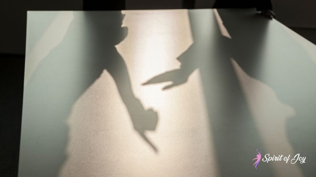 1Shadow People Encounters